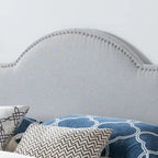 Tête de lit capitonnée gris clair – Dossier en forme de chameau, cloutée, convient pour lit double/grand lit