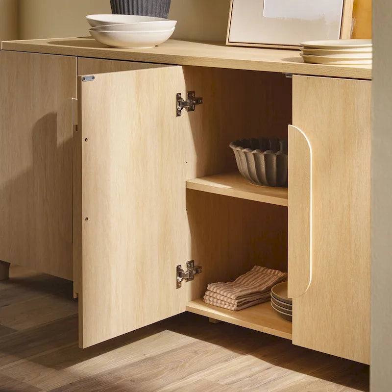 Buffet moderne noir/chêne côtier de 64 po avec bords tombants et poignées en bois